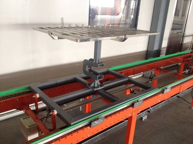 Floor Belt Conveyor Spray Line