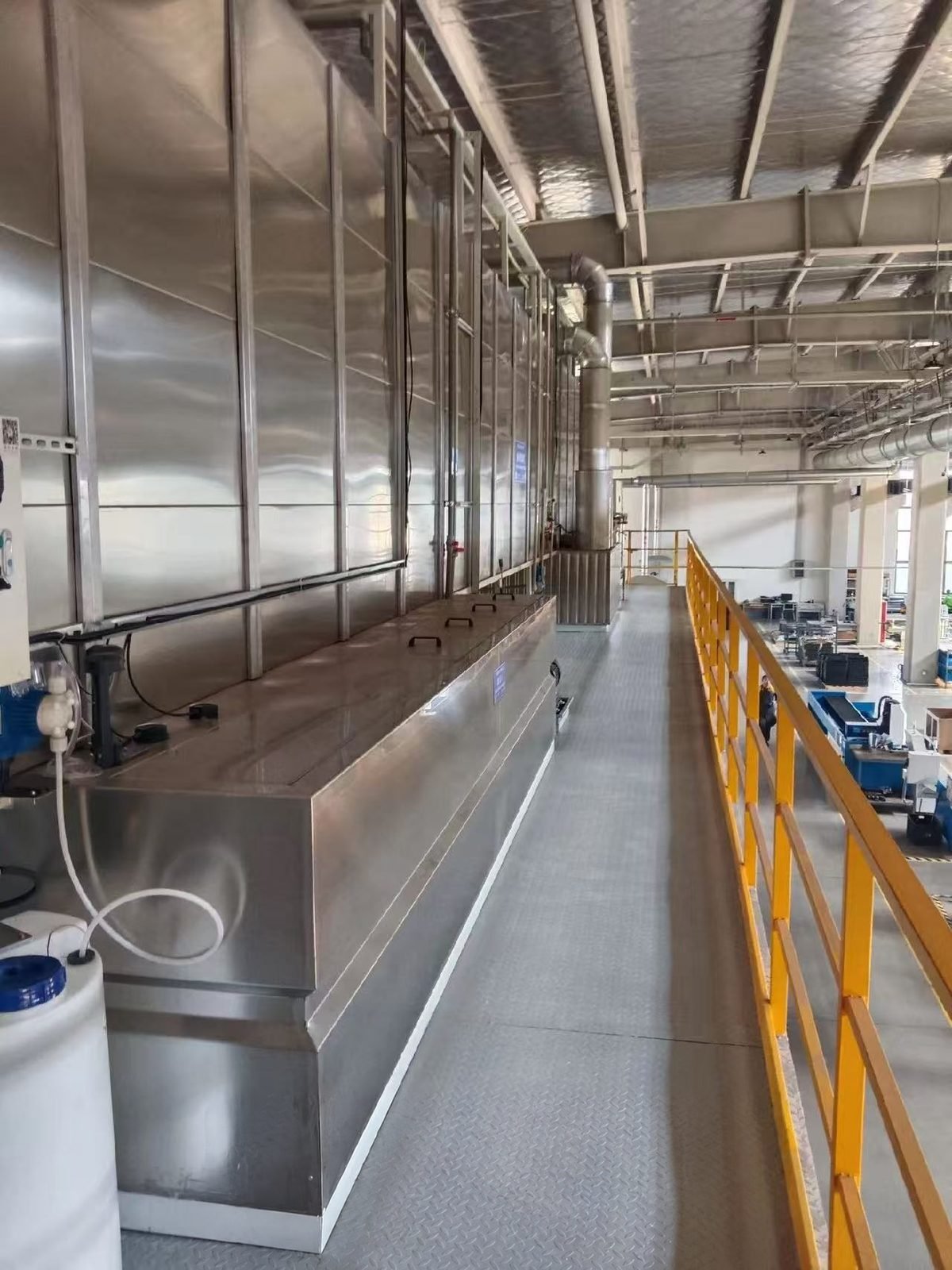 Pretreatment tank with chemical dosing tank